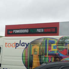 Todplay instala el primer parque de bolas en la franquicia Pomodoro